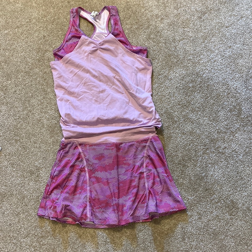 Tennis skirt and shirt